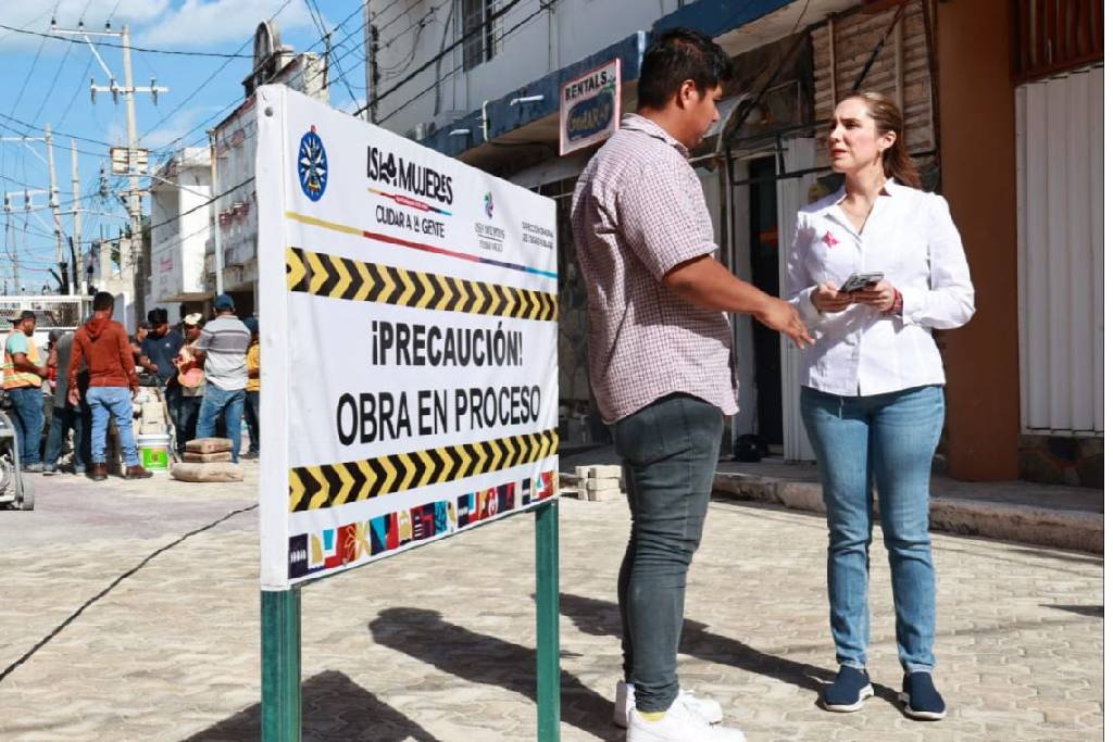 Gobierno Municipal avanza en la obra integral de mejoramiento de la imagen urbana del Centro de Isla Mujeres