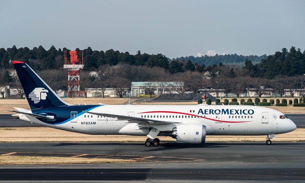 Aeroméxico lamentó los inconvenientes que han tenido cientos de clientes.