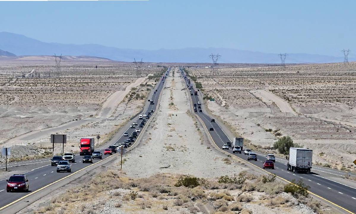 Descubrimiento macabro en el sur de California: seis cuerpos hallados en un remoto cruce del Desierto de Mojave.