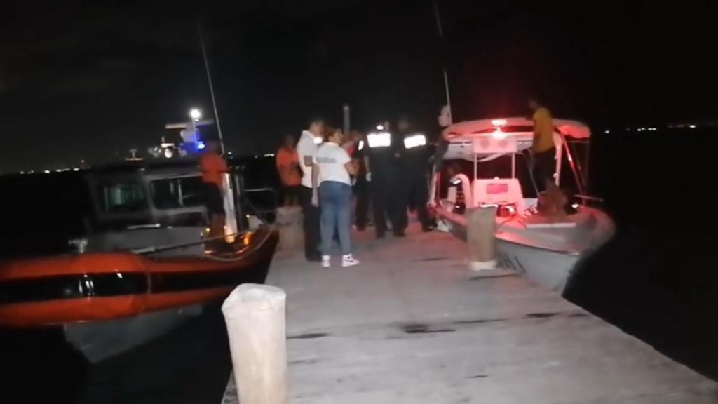 Las autoridades no han confirmado el fallecimiento de personas que iban a borde de la embarcación.