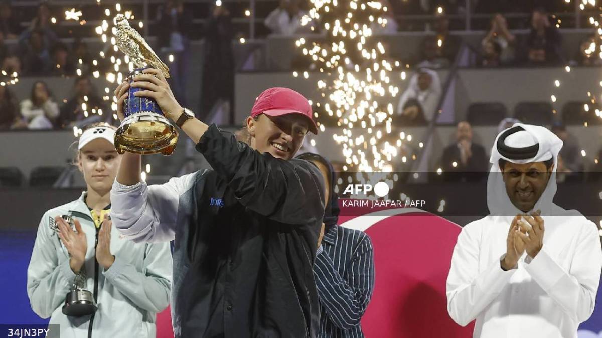 Iga Swiatek es la primera jugadora en ganar tres títulos consecutivos en una misma prueba del circuito desde Serena Williams en 2013 y 2015.