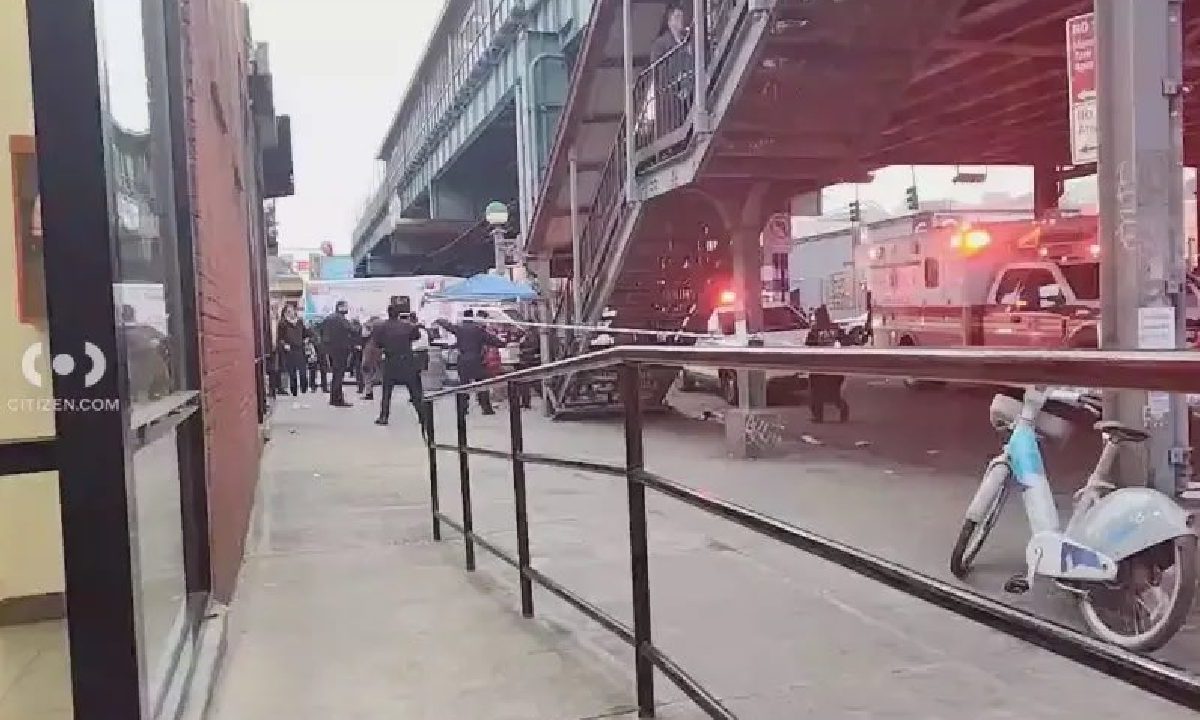 La policía confirma que 6 personas fueron baleadas, 1 muerta, en una estación de Mount Eden en la ciudad de Nueva York.