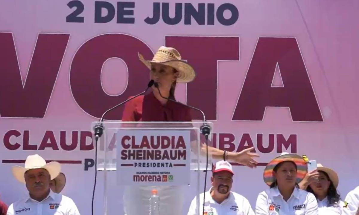 Claudia Sheinbaum da su discurso a habitantes de Sahuayo, Michoacán.