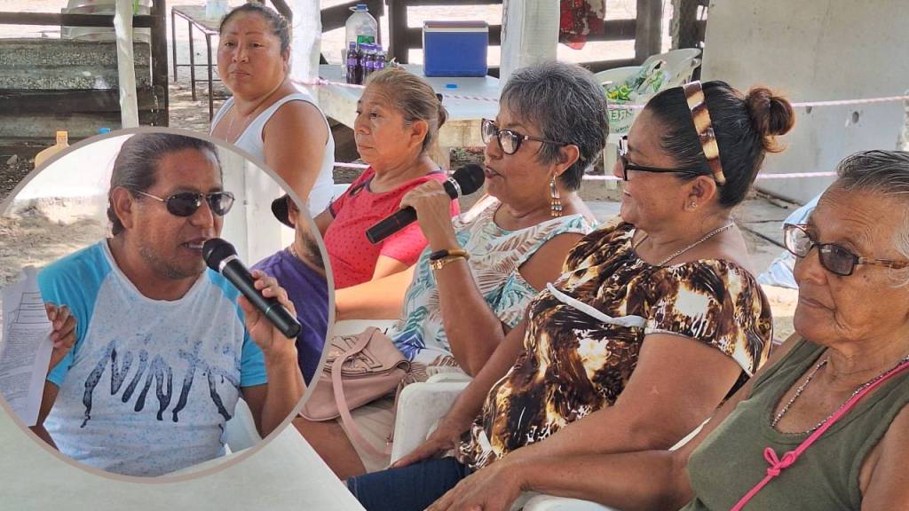 Conferencia de prensa de ejidatarios, en la zona continental de Isla Mujeres.
