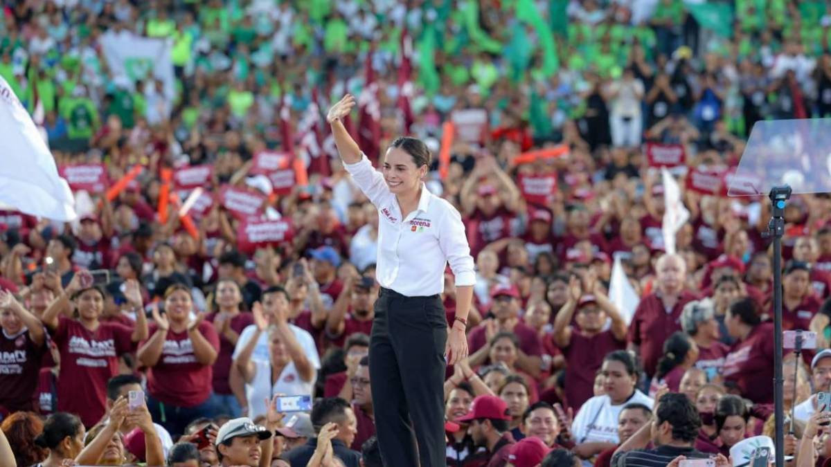 La candidata a la presidencia municipal de Benito Juárez, durante su cierre de campaña en Cancún.