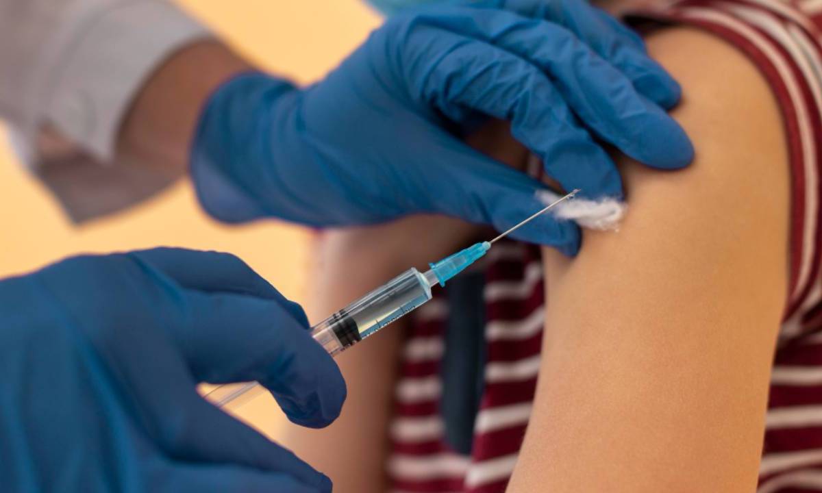 Imagen ilustrativa de la aplicación de una vacuna.