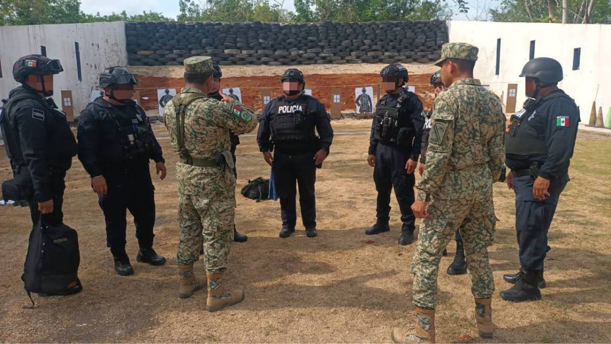 Los policías de Solidaridad reciben curso.