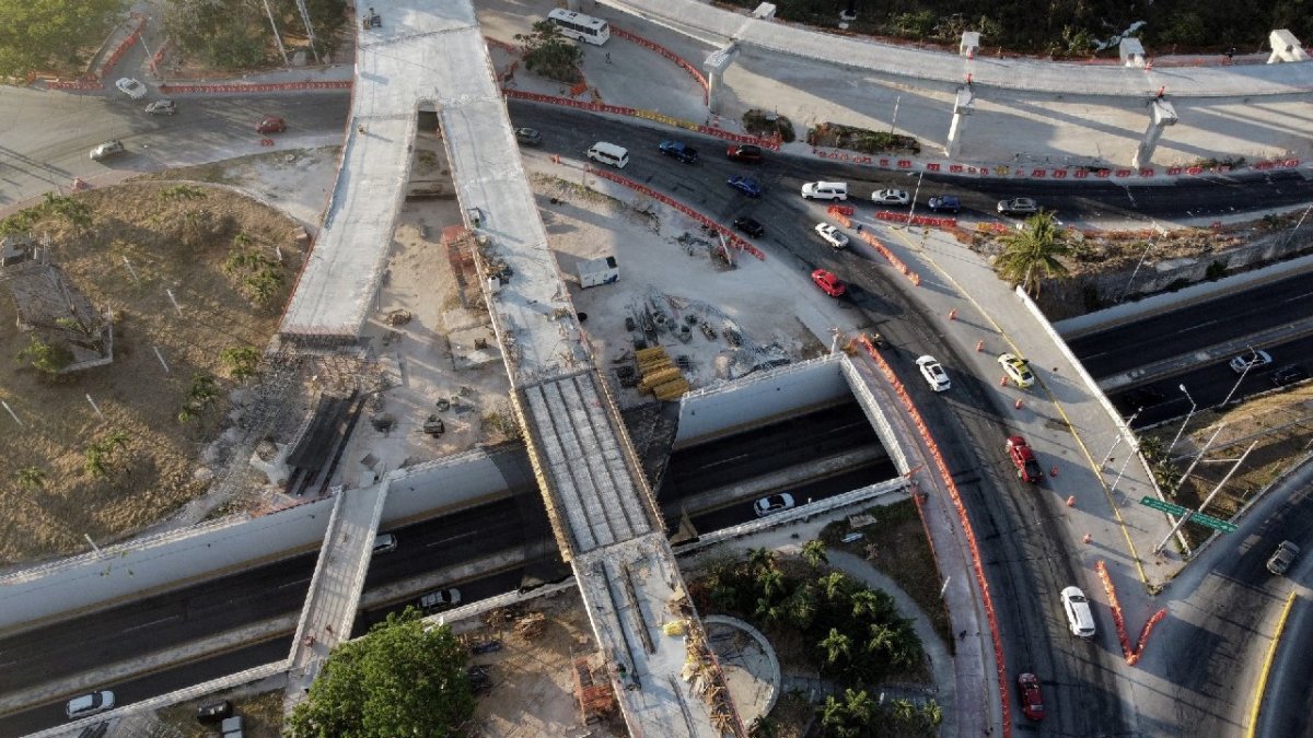 Obras públicas en Cancún.