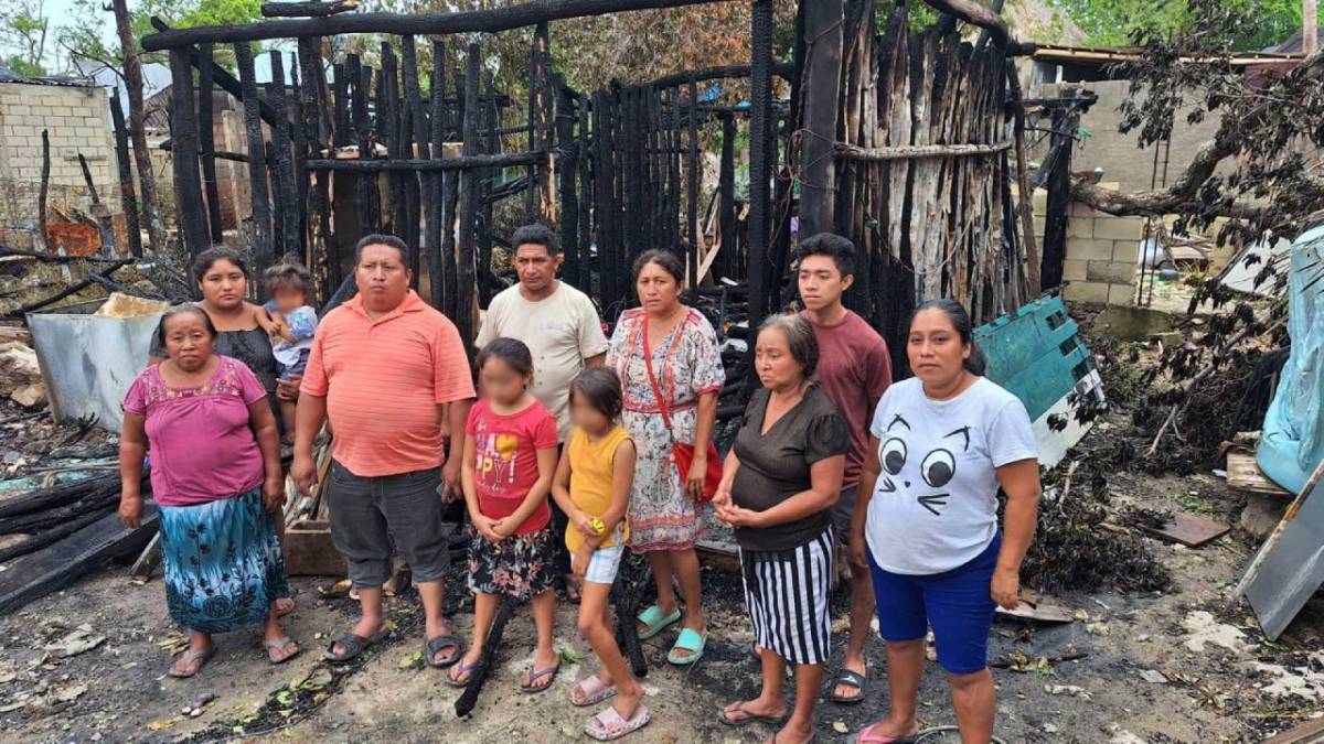 El incendio en Tulum arrasó con varias viviendas.