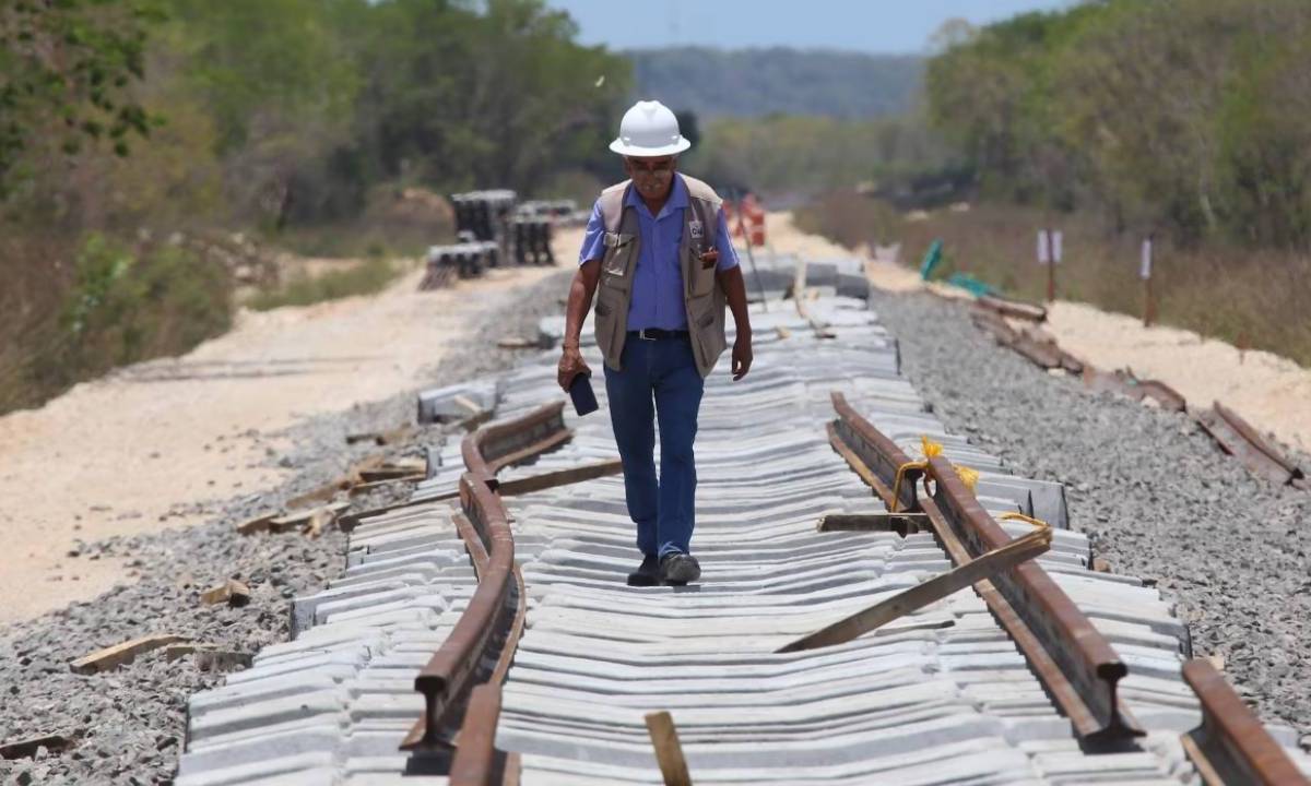Construcción del Tren Maya.
