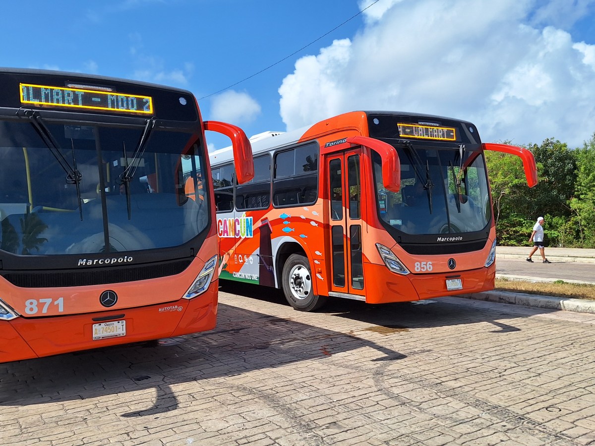 El transporte público en Cancún está en el ojo del huracán.