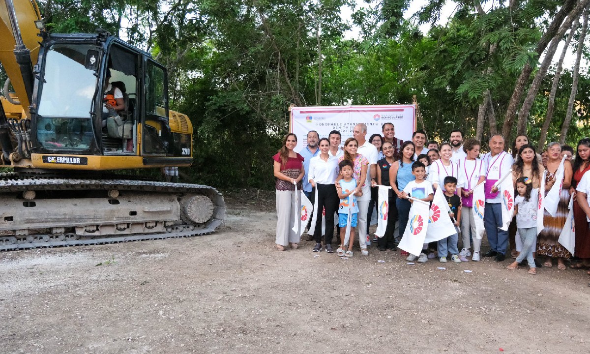 Dan banderazo a un nuevo parque en Cielo Nuevo.