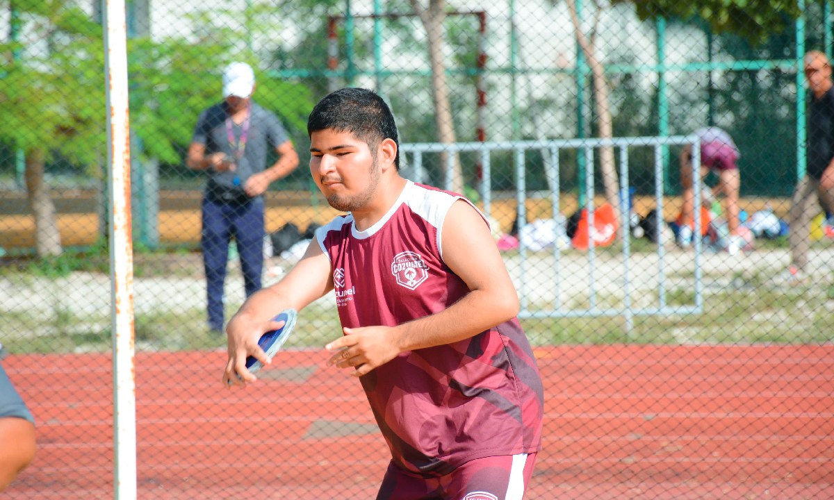 Cozumeleños ganan medallas.