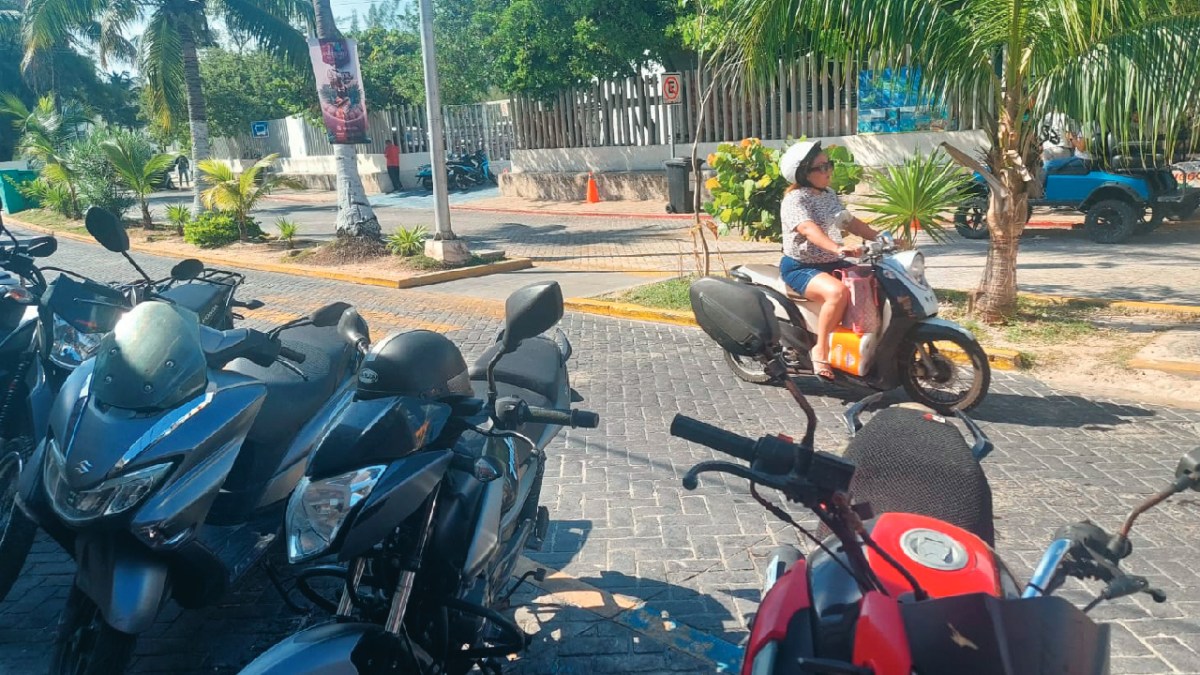 El IMSS busca evitar accidentes en moto.