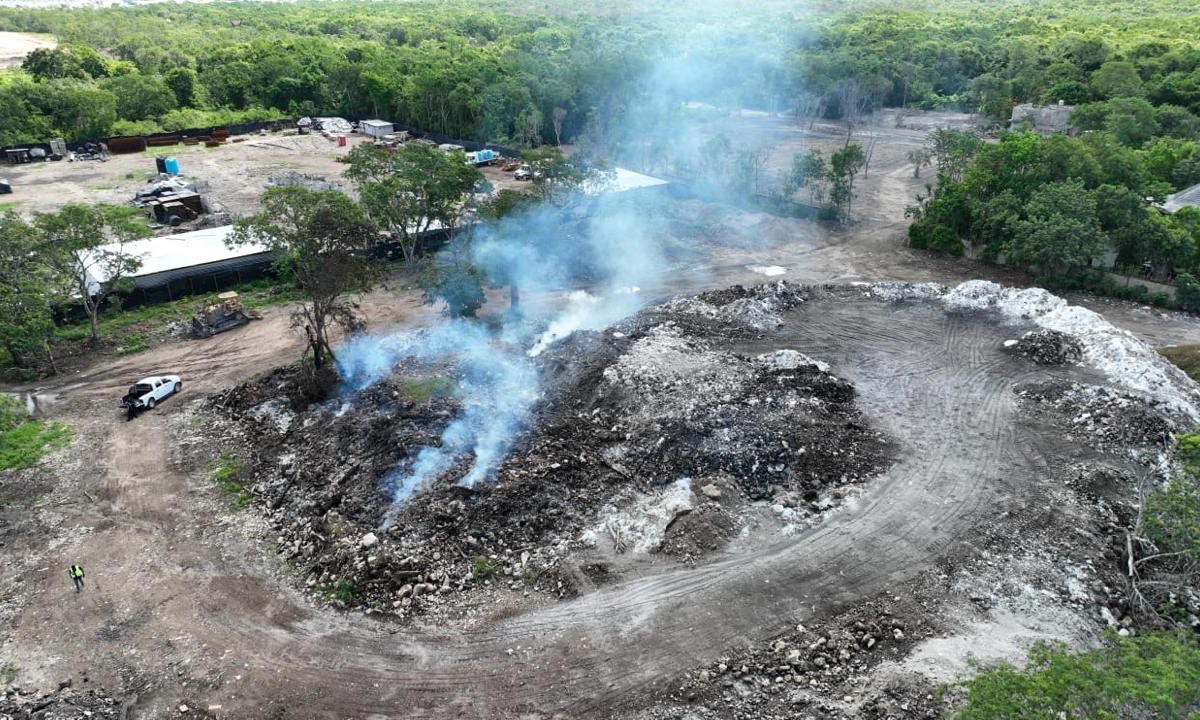 Sofocan incendio en obra.