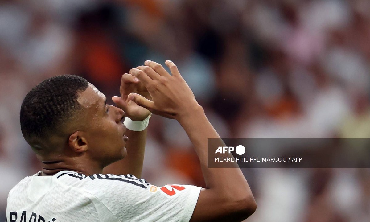 Kylian Mbappé tuvo un agrio debut en casa.