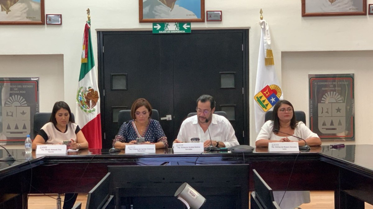 Habrá ley de juicio político en Quintana Roo.