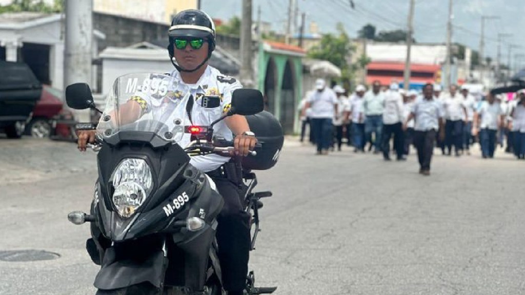 Los taxistas de Cancún salieron a las calles.