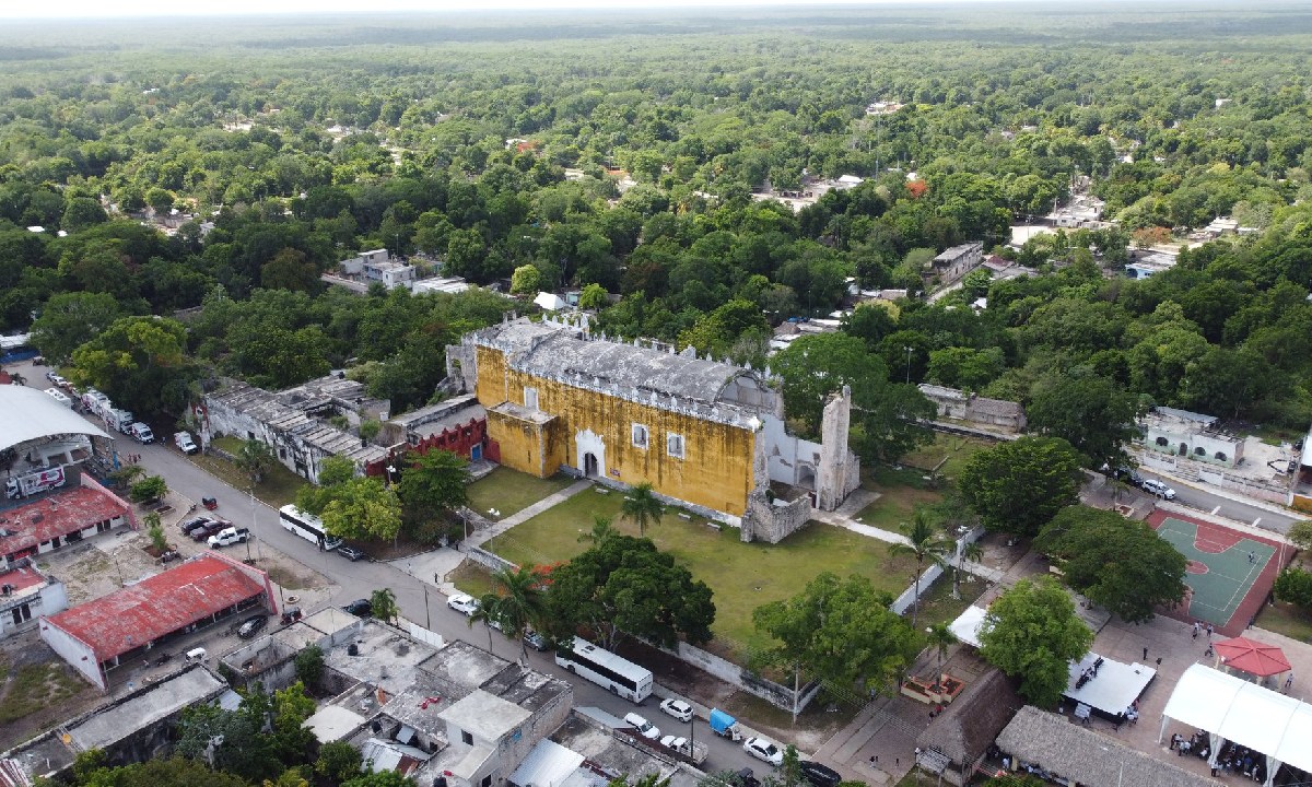 Tihosuco, te encantará.