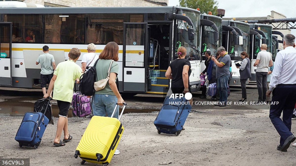 Evacuación de la ciudad de Rylsk en la región de Kursk.