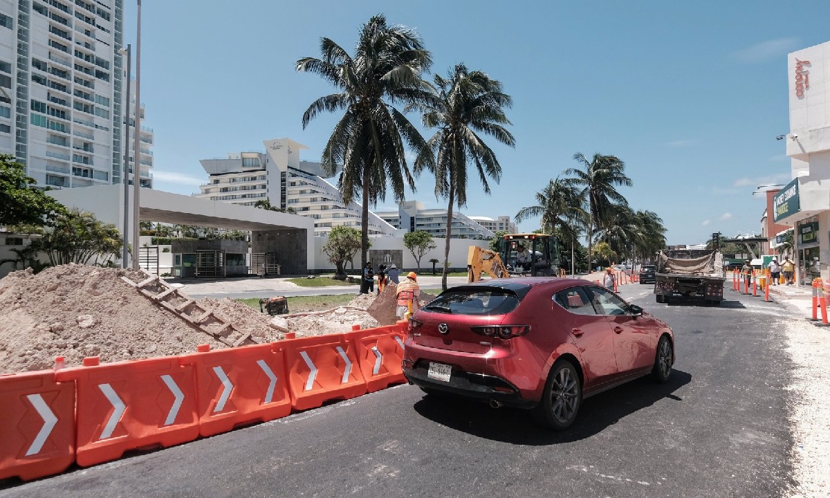 Cierres viales en Cancún por obras.