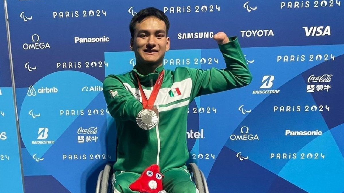 Ángel Camacho, triple medallista en los Juegos Paralímpicos París 2024.