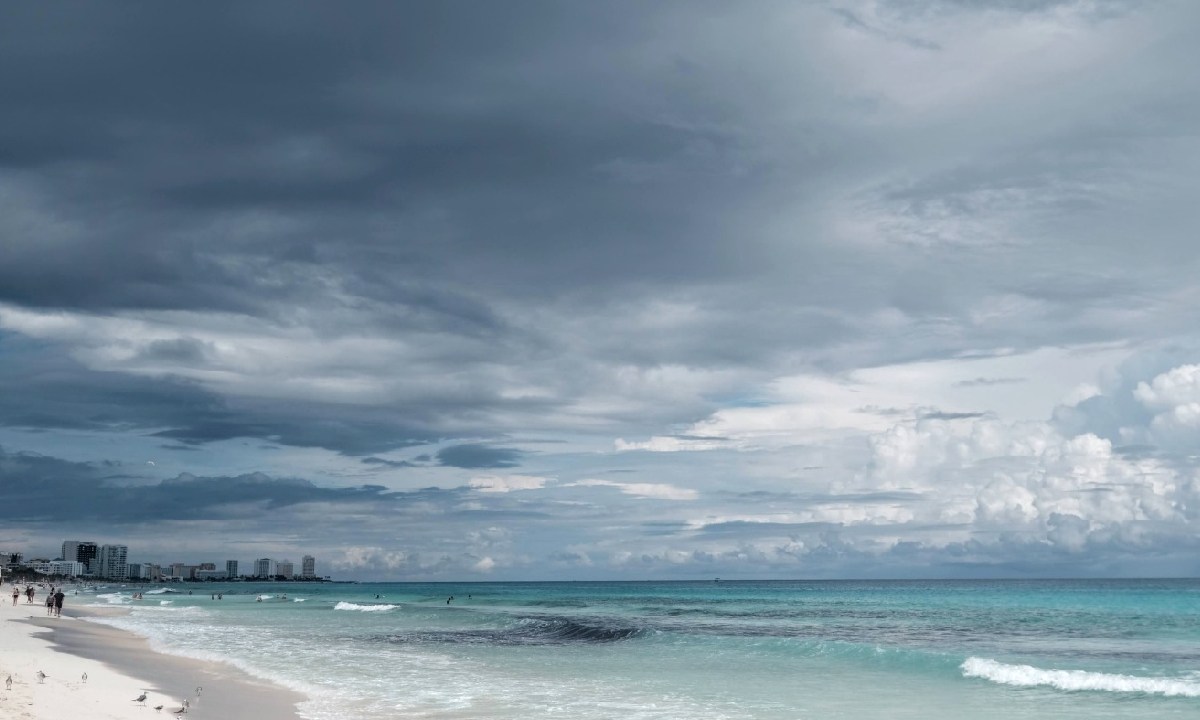 Se pronostican lluvias para algunas zonas de Quintana Roo. El clima, caluroso.