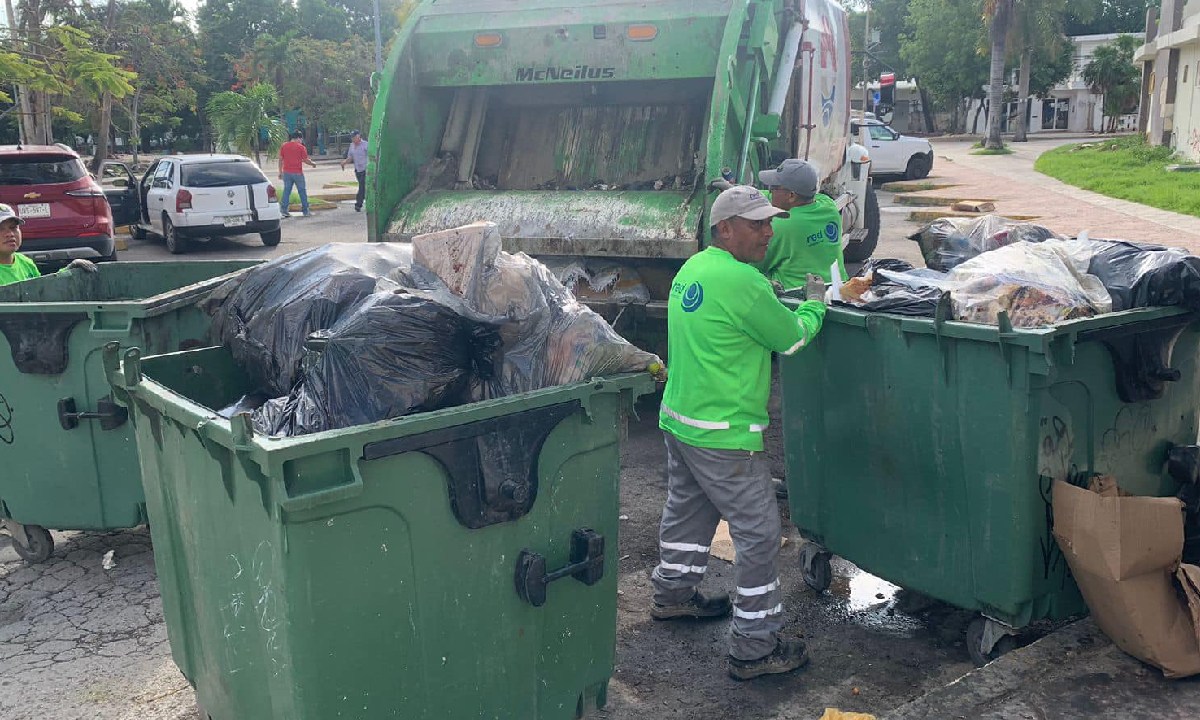 La basura debe ser sacada al momento de que pase el camión recolector.