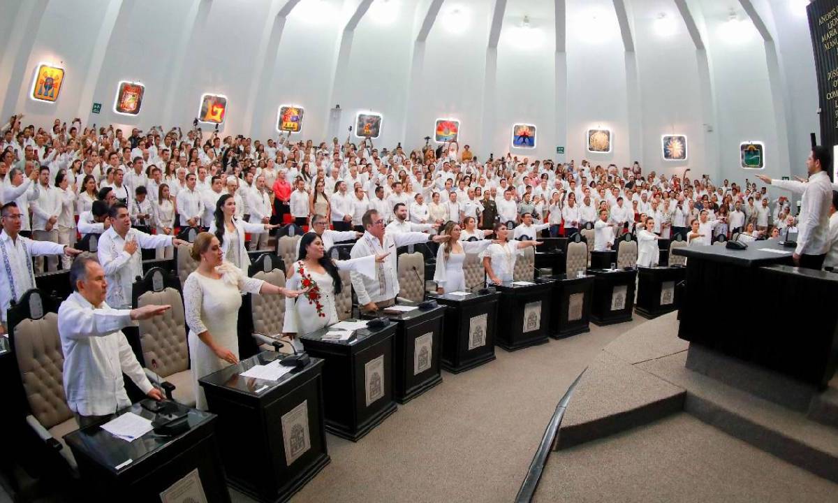 Instalación de la XVIII Legislatura de Quintana Roo.