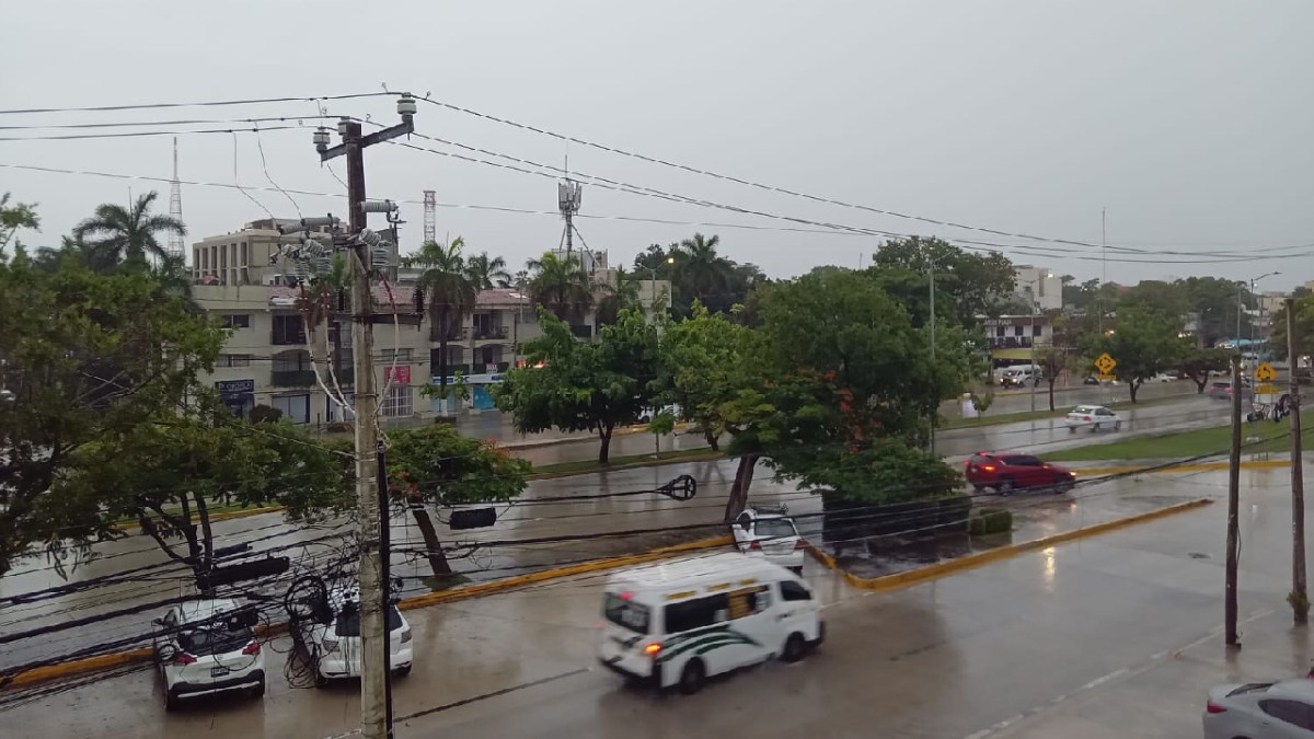 Llueve en Cancún. Estos son los cierres viales.