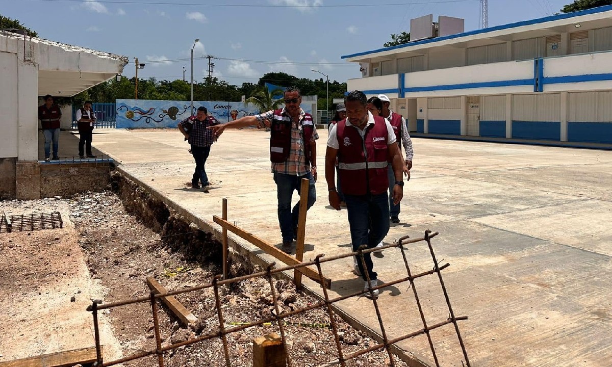 Supervisión de escuelas en Quintana Roo.