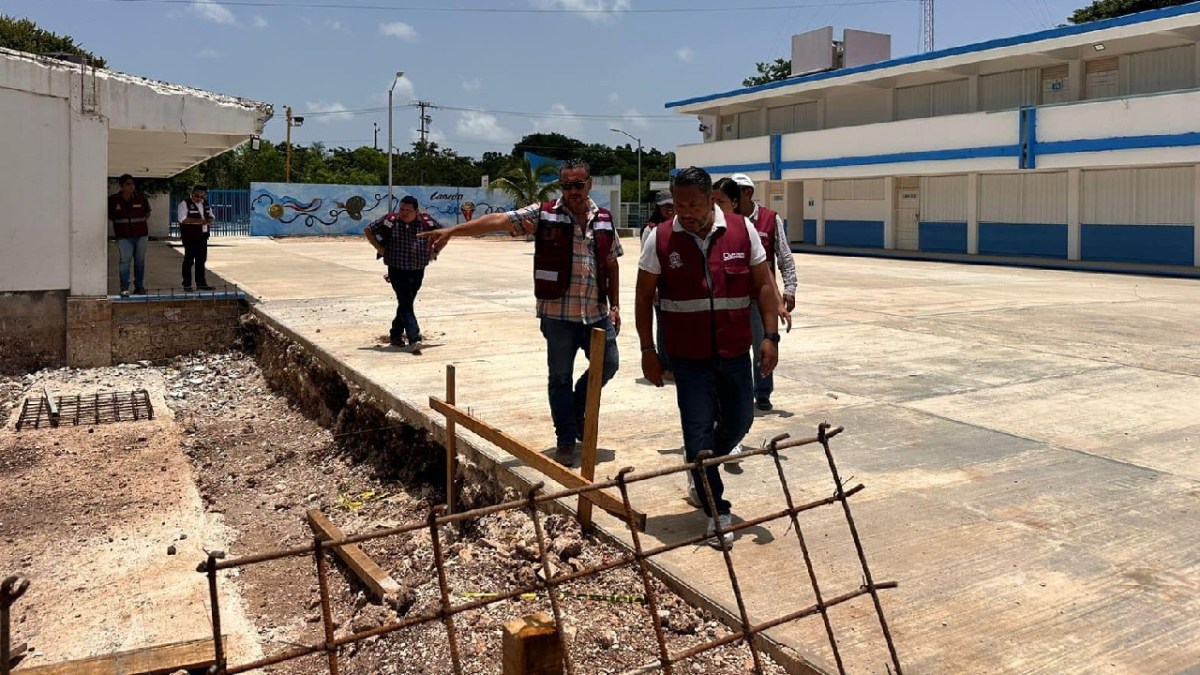 Supervisión de escuelas en Quintana Roo.