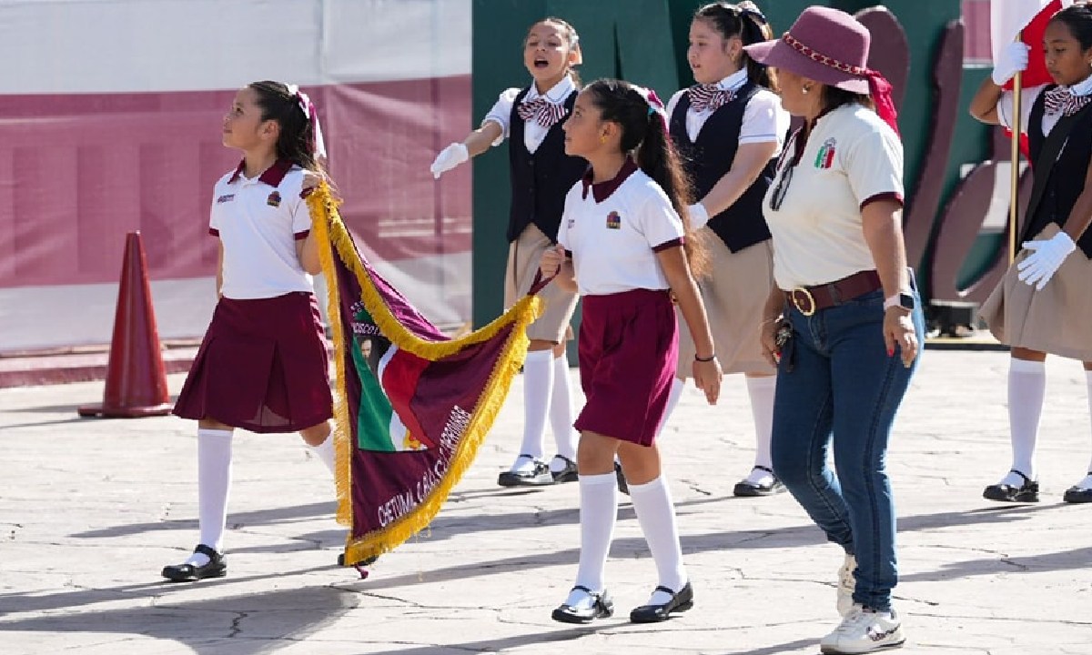 Escuelas públicas son atendidas por multimaestros.