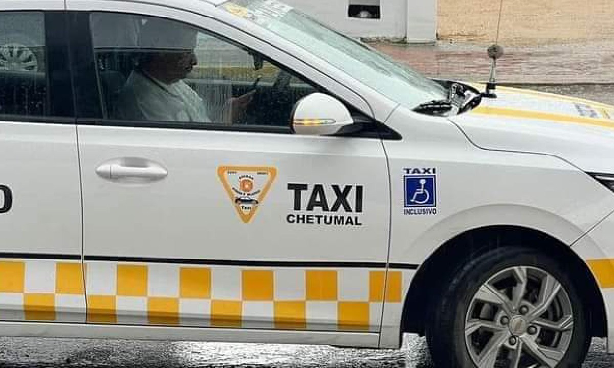 Denuncian carencias en taxis inclusivos.