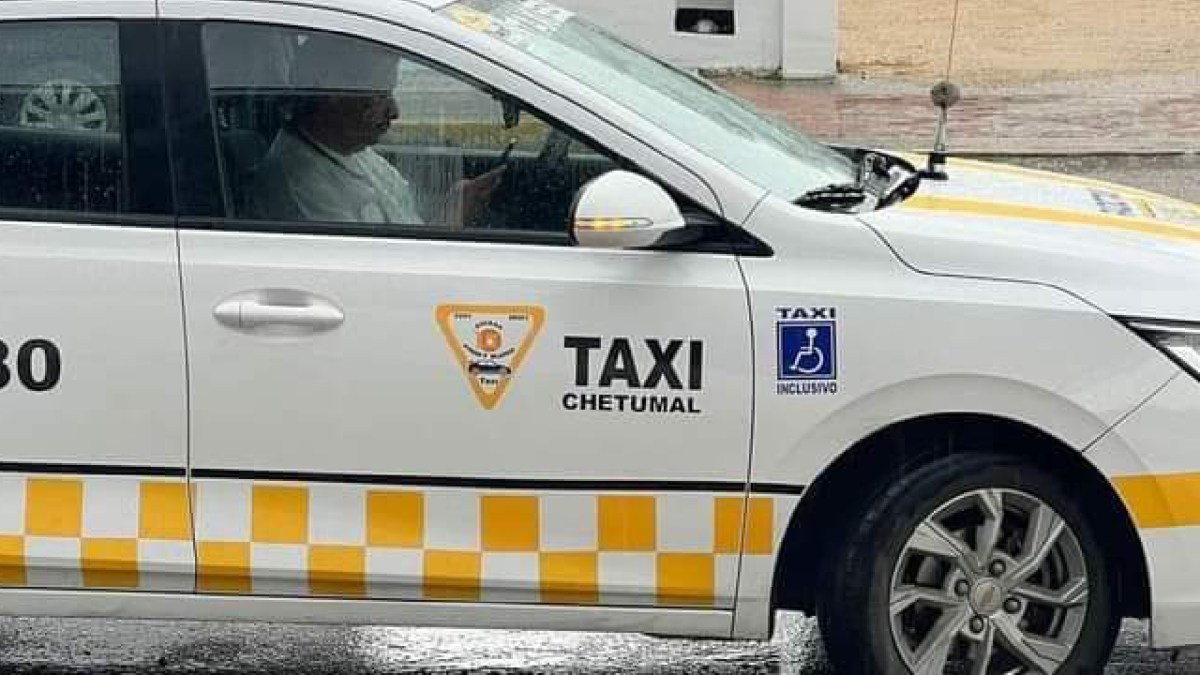 Denuncian carencias en taxis inclusivos.