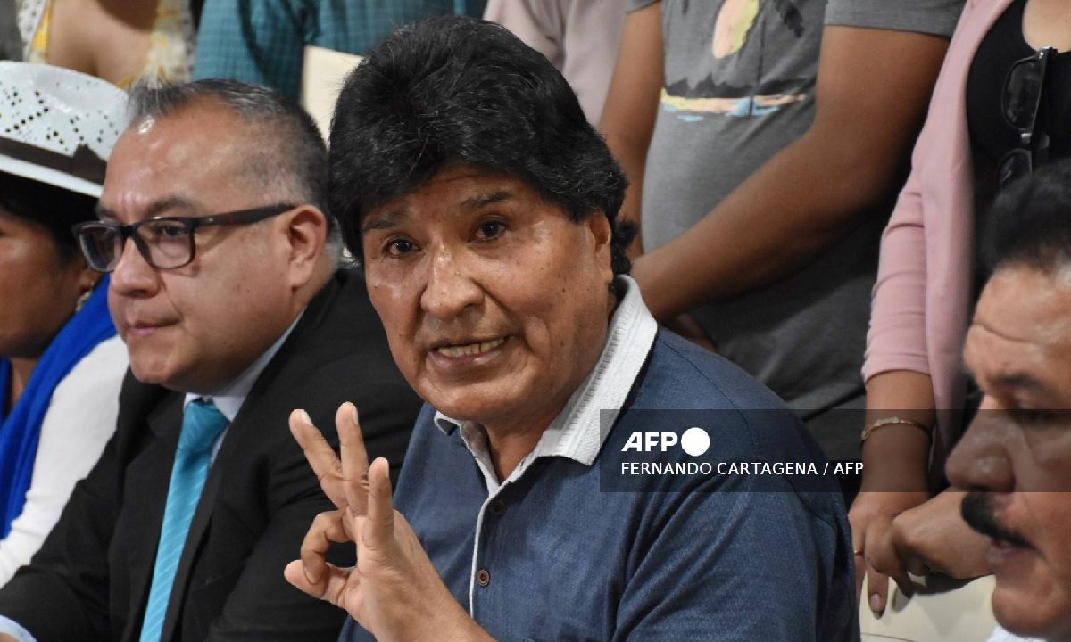 Evo Morales denunció atentado.