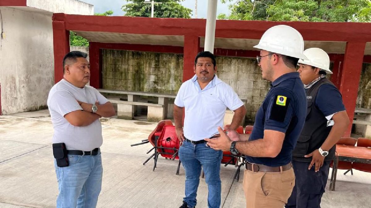 Protección Civil inspeccionó el plantel educativo.