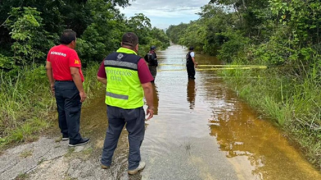 Las inundaciones afectan varias comunidades.