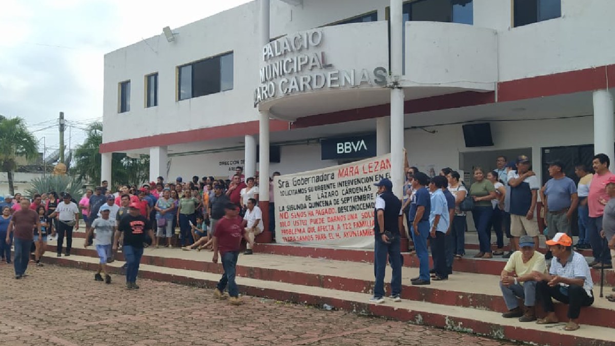 Protesta de trabajadores en Kantunilkín.