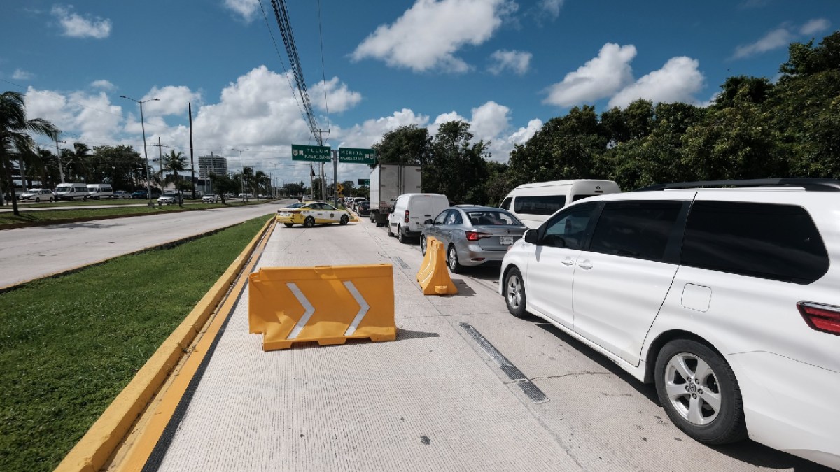 Cierres viales en Cancún por diversas obras.