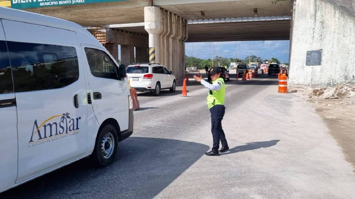 Continúan algunos cierres viales en la ciudad.