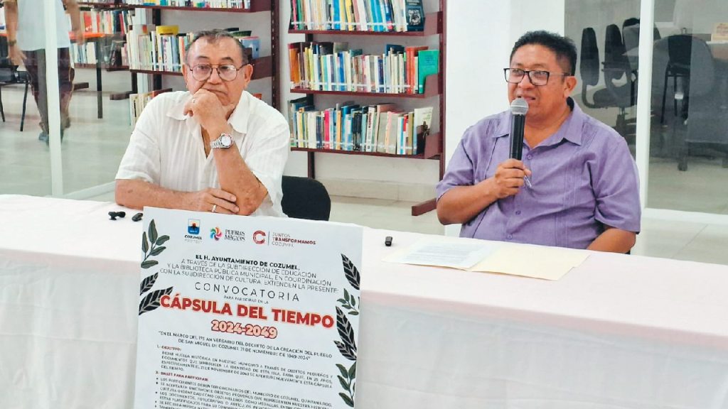 Conferencia de prensa en Cozumel.