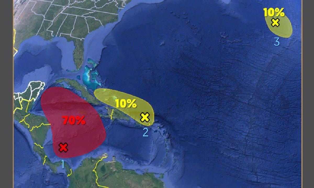 Vigilan posible formación ciclónica en el mar Caribe.