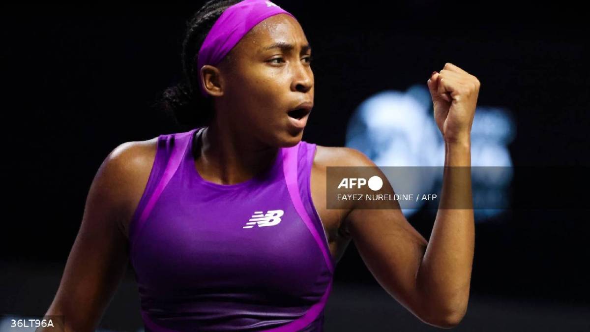 Coco Gauff vence a Aryna Sabalenka y avanza a la final en Riad.