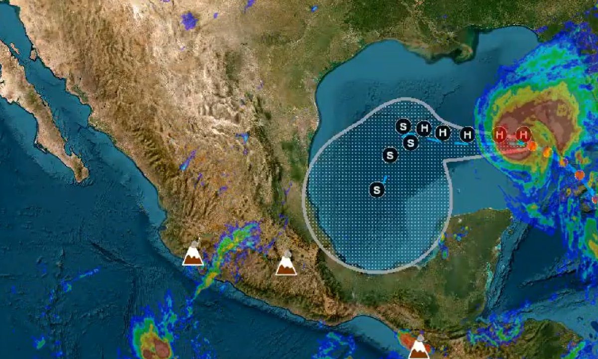 Aún persiste posibilidad de afectaciones por el huracán Rafael.