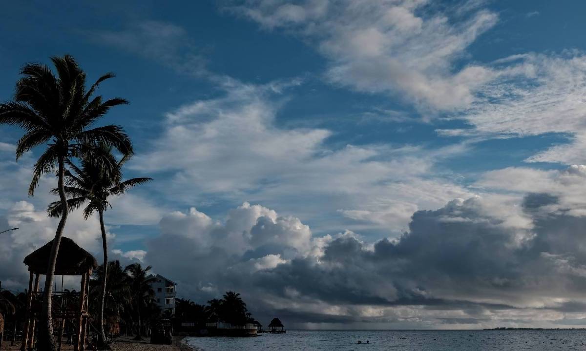 Clima en Quintana Roo estará marcado por ambiente fresco.