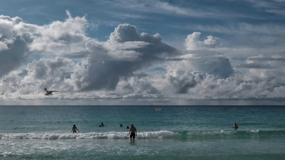 Bañistas en Cancún.