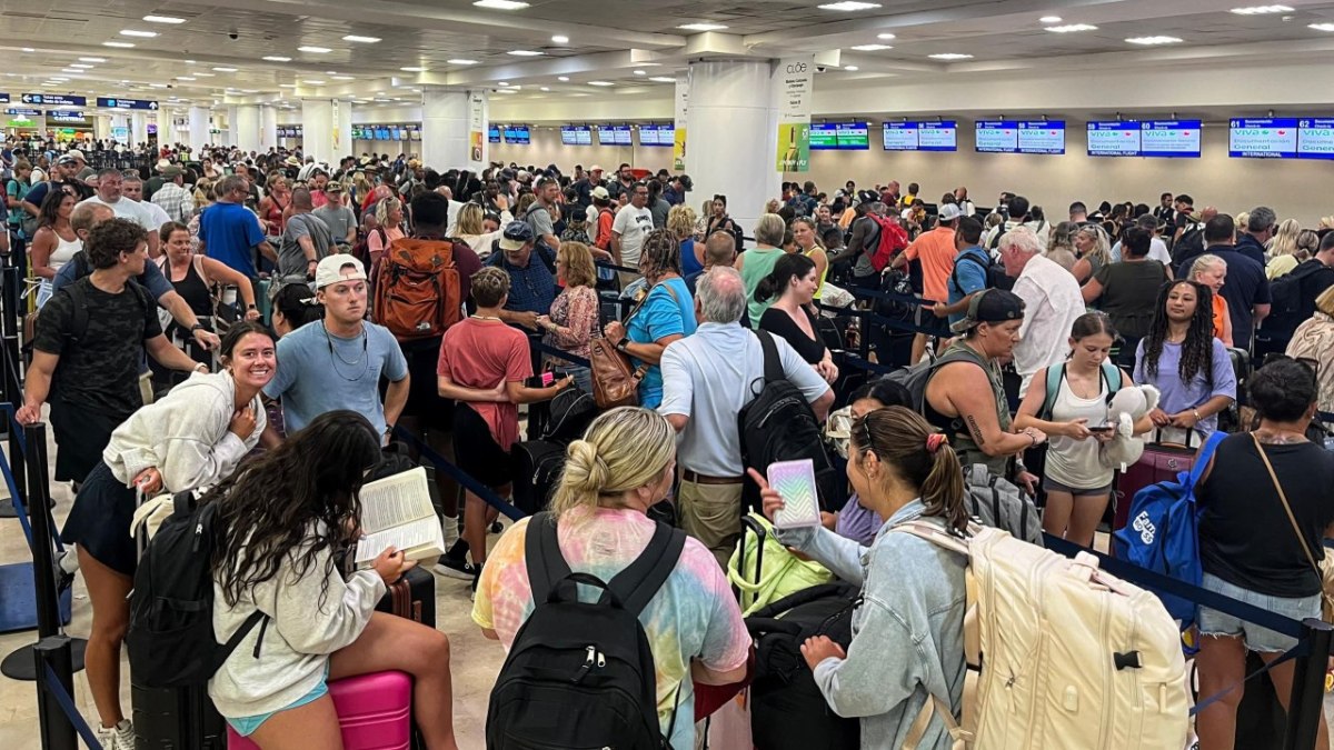 Afluencia en un aeropuerto de Quintana Roo.