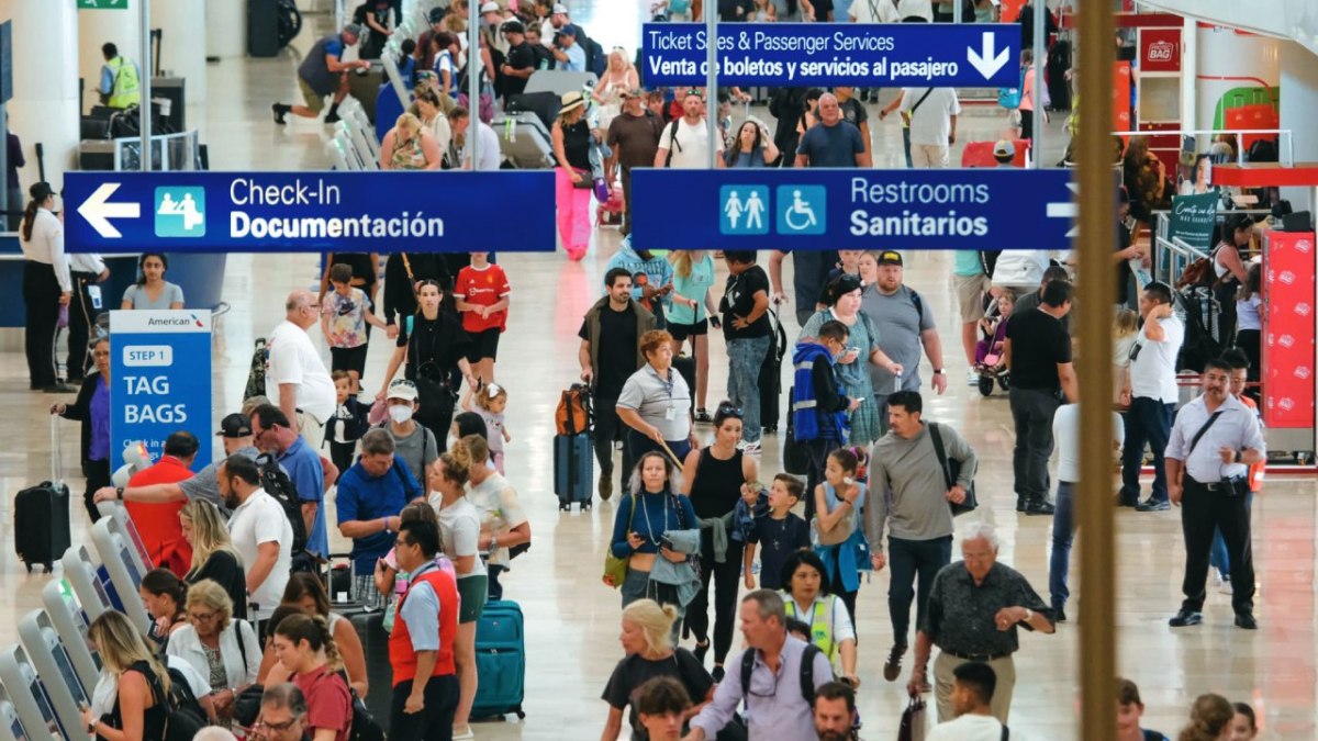 Aeropuerto Internacional de Cancún.