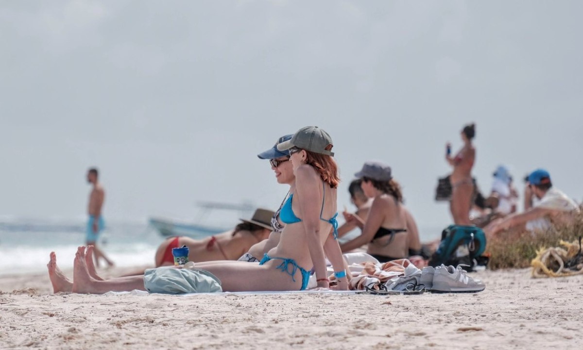 Bañistas en Cancún.